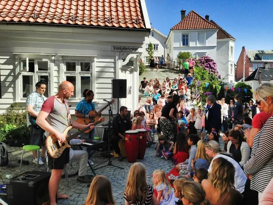 Dinbnb Homes I 200M To Bryggen I Make Memories With Friends And Family! Bergen Holiday home